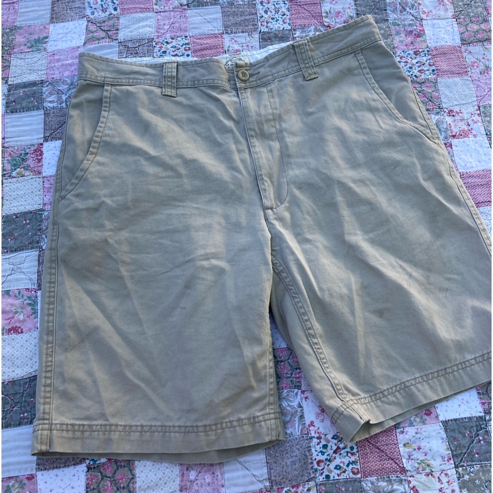 St. John’s bay khaki shorts 100% cotton